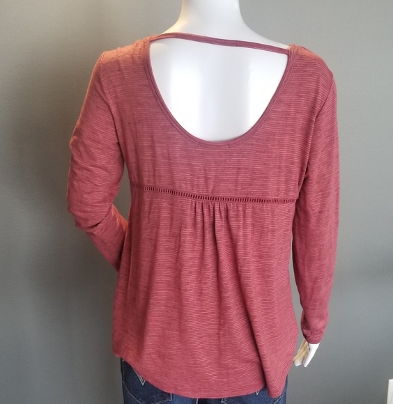Nine Britton Stitch Fix top. Size small - Picture 2 of 6